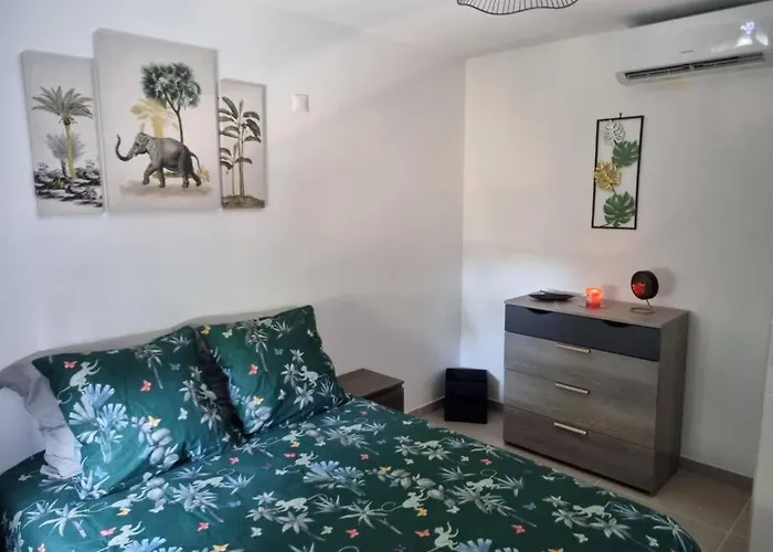 Maison Cosy Avec Petit Jardin